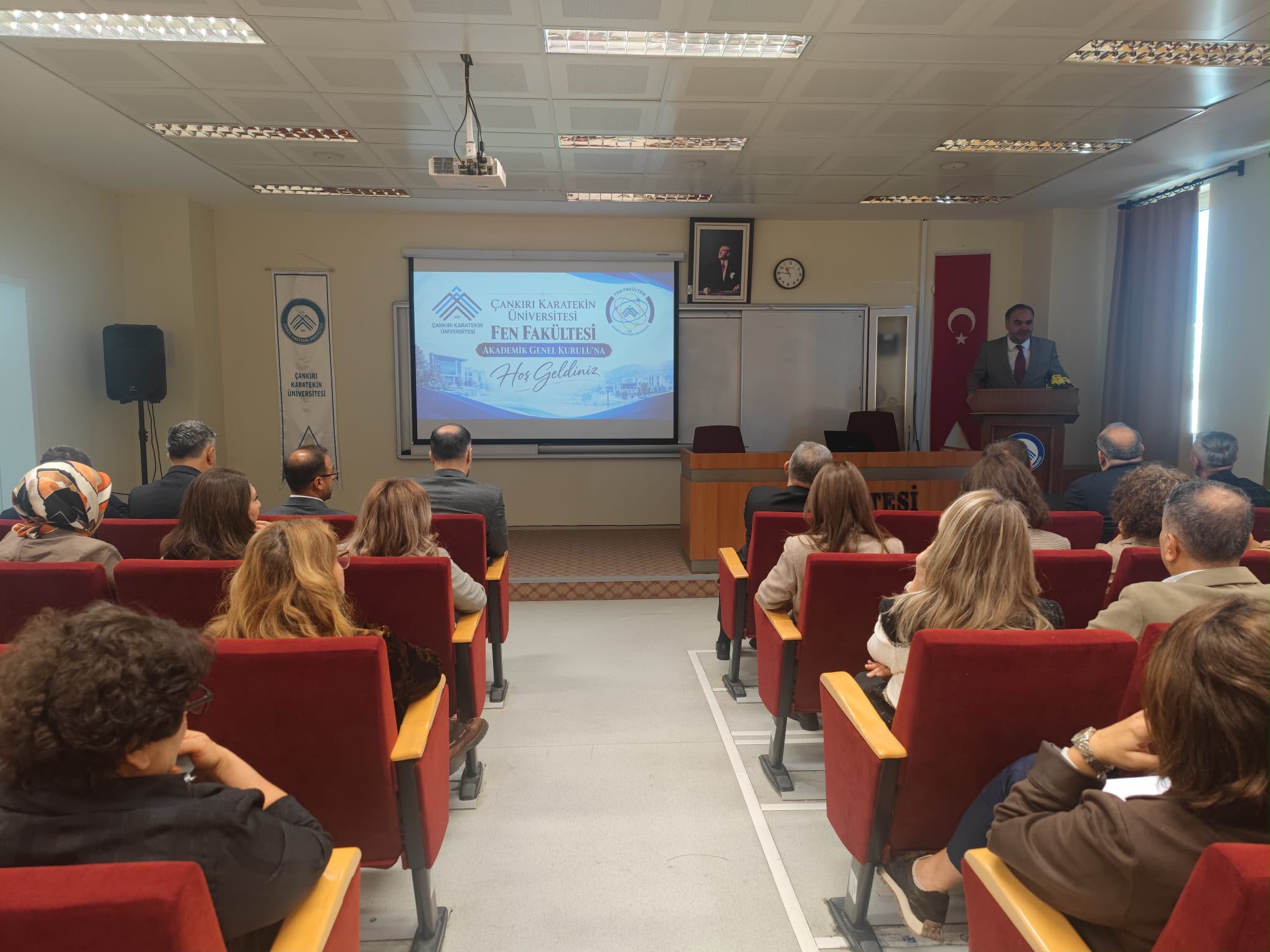 FEN FAKÜLTESİ AKADEMİK GENEL KURUL TOPLANTISI GERÇEKLEŞTİRİLDİ